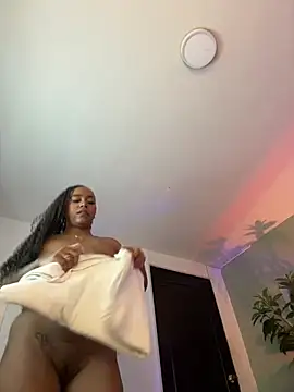 YariRose XXX чат на живо