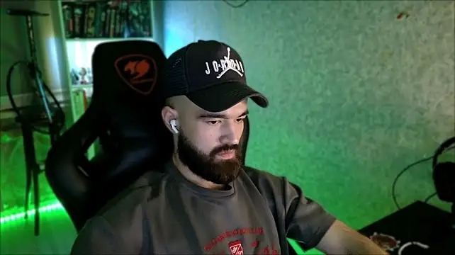 _Serious_Man Live XXX-Chat