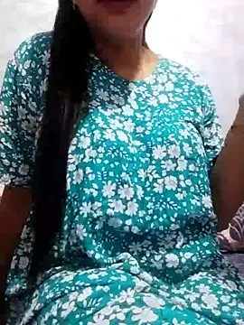 Chatroom XXX en direct de fatineae1