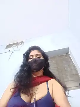 Lucky-Deepthi: απευθείας συνομιλία ΧΧΧ