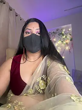 XXX chat uživo modela Indian_queen007