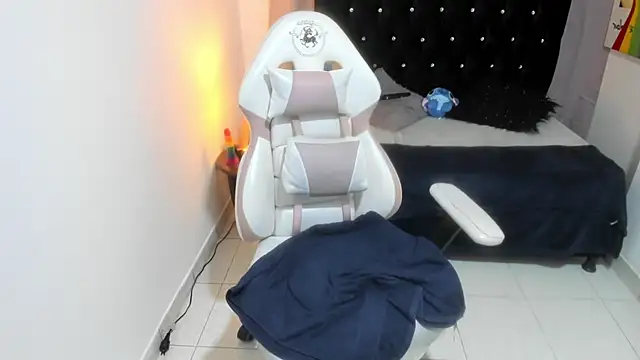 XXX chat uživo modela Wanda_sg