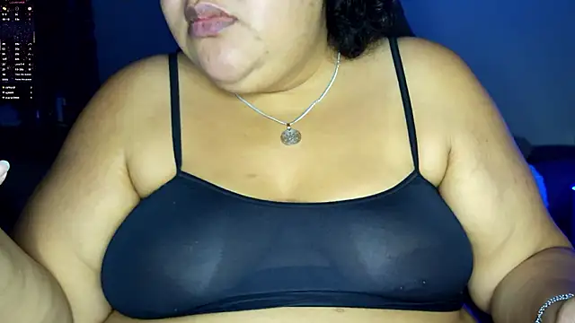 แชท XXX สดของ xlatinastar