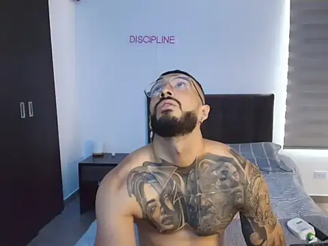 Simon_trujillo Chat XXX live