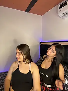 Chat XXX en directo de Zow_