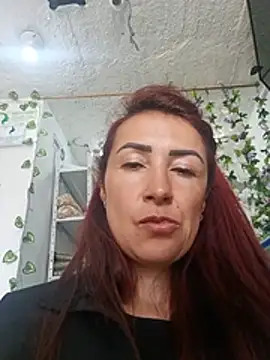Živý XXX chat saray_hotty