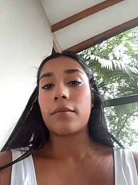 XXX chat uživo modela SaryJonex
