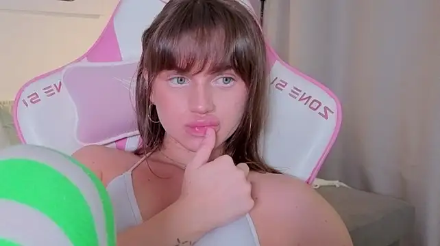 XXX chat uživo modela aesthetics__tease