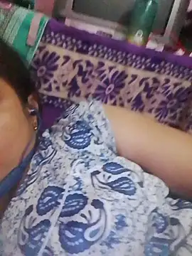 Varsha_96's Live XXX Chat