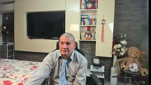 Chat +18 de SpartacusDaddy48 ao vivo