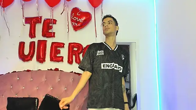 دردشة Axel_Collin7 الجنسية المباشرة