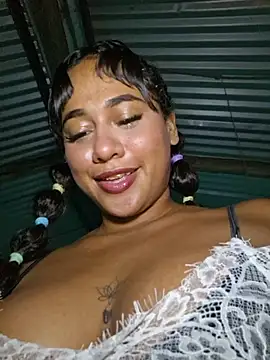 _kimberlly Adlı Modelin Canlı XXX Sohbeti