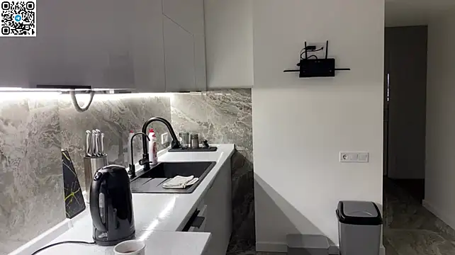 XXX chat uživo modela jaguar_777