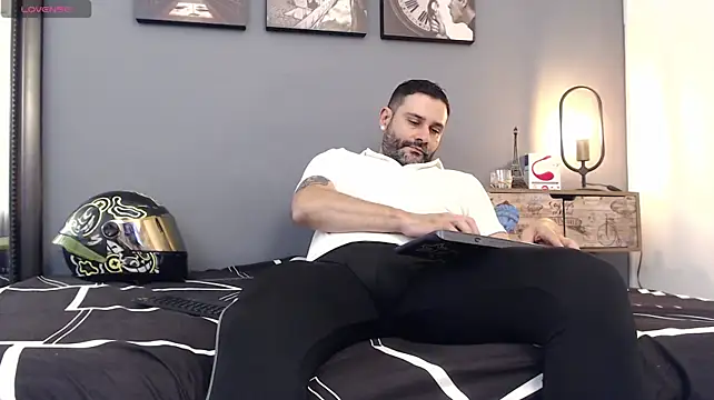 XXX chat uživo modela jonasbeards