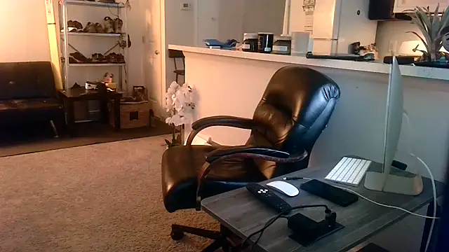 Q1357q's Live XXX Chat