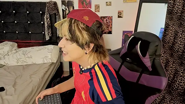 Nio-noah live XXX chat