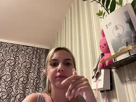 MelioraX's Live XXX Chat