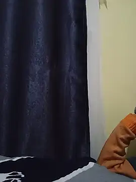 yoursidegurl webkamerás műsora