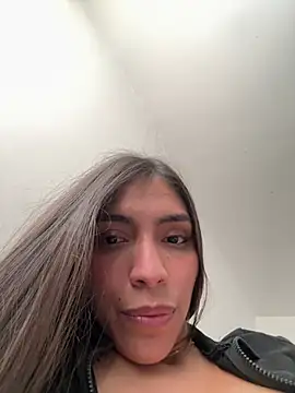 Arianna_rigel élő XXX-chatje