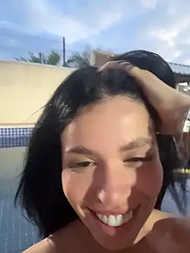 Chat +18 de Rafaellaz ao vivo