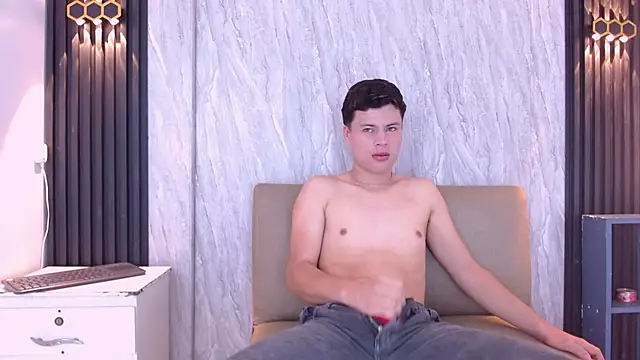 Ethan_Brooks_ Live XXX-Chat
