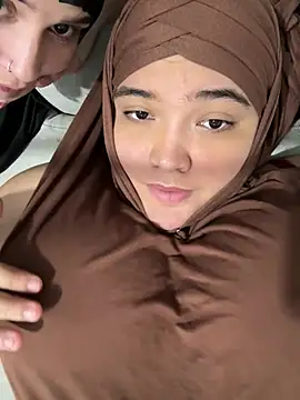 Chatroom XXX en direct de sweetmuslim01