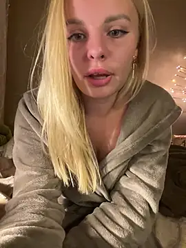Онлайн чат XXX MissAnabel_