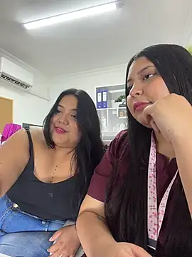XXX chat uživo modela Mia_roussee_