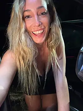 צ'אט XXX בשידור חי של SweetAlegra_