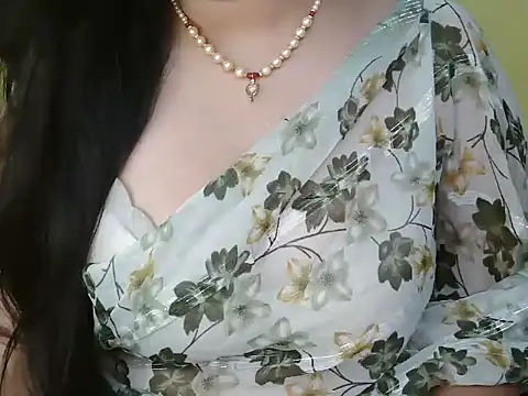 Aniee2's Live XXX Chat