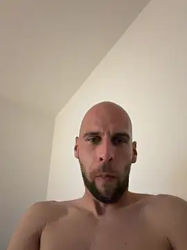 Chatroom XXX en direct de _oliver_it