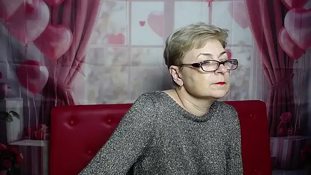 EmiliaGree Chat XXX in diretta