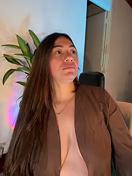 دردشة emmily_d الجنسية المباشرة