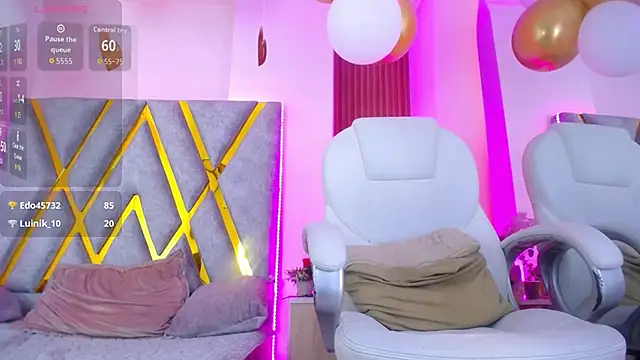 Lizza_Jones élő XXX-chatje
