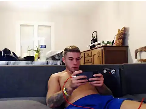 Chatroom XXX en direct de Elkafit28