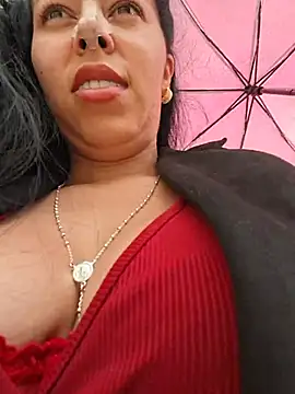 Luianna Chat XXX live