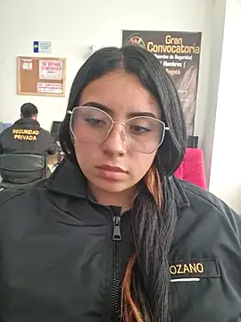 Angela__05 élő XXX-chatje
