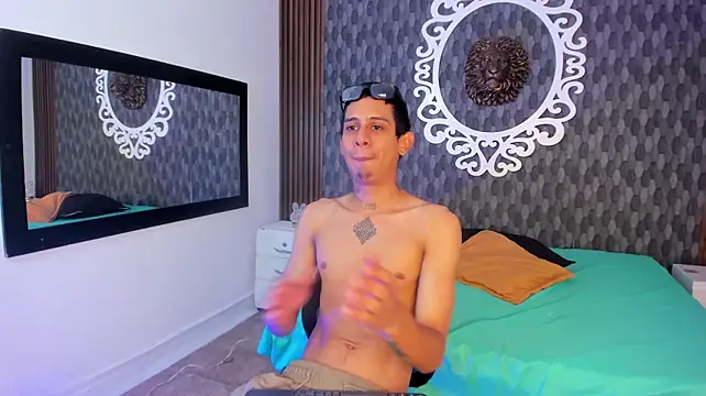 skyline_ryan's Live XXX Chat
