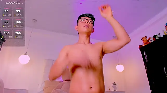 در دشة CodyTwink الجنسية المباشرة