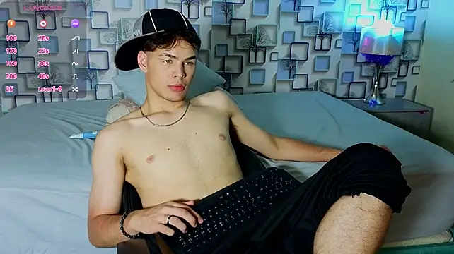 Онлайн чат XXX LoganSteel_