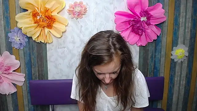 XXX chat uživo modela MeganPirs