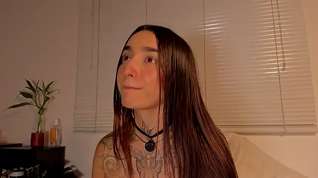 Emily_Rousess' Live XXX Chat