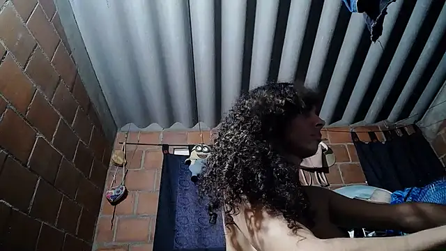 Nadia_Monroe Adlı Modelin Canlı XXX Sohbeti