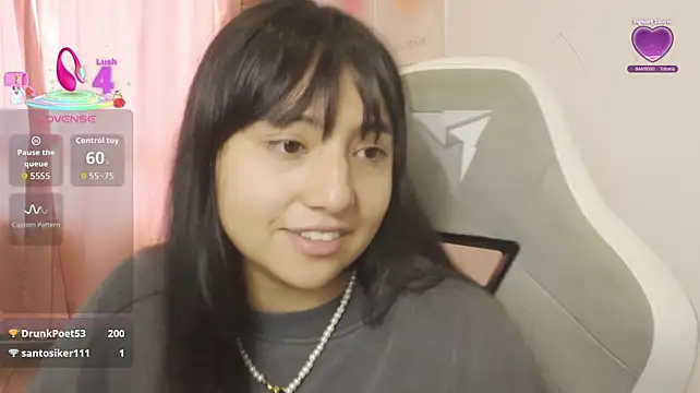 Chat +18 de EmmitaGarcia ao vivo