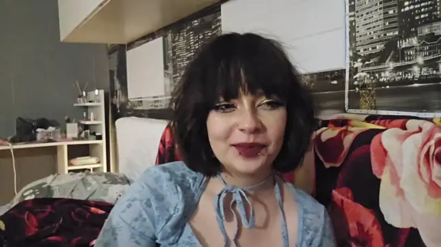 YunLettinga Adlı Modelin Canlı XXX Sohbeti