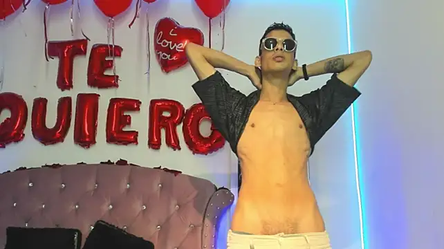 Axel_Collin7 live XXX chat