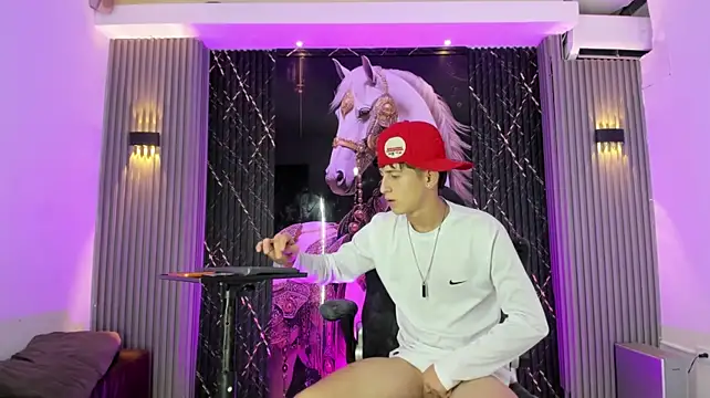 The_Boy_King_ 라이브 XXX 채팅