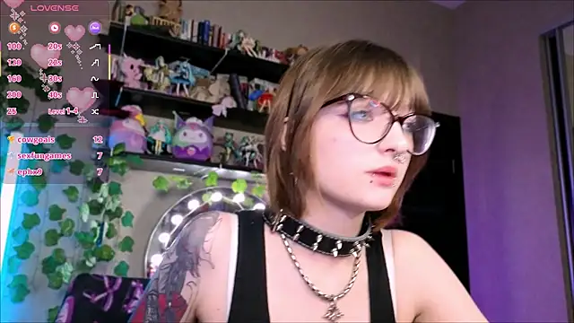 Онлайн чат XXX Lily_Arden
