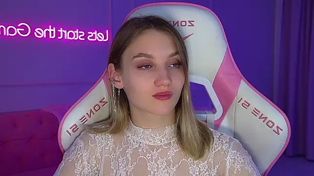 StacyEvances' Live XXX Chat