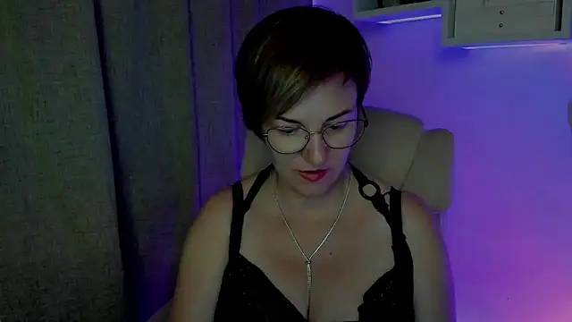 Chat XXX en directo de feliziaDesire